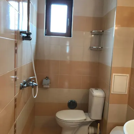 Skamnia Къща за гости 3*